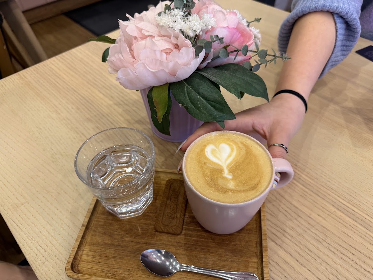Lucy In The Sky Coffee Shop — Cafe